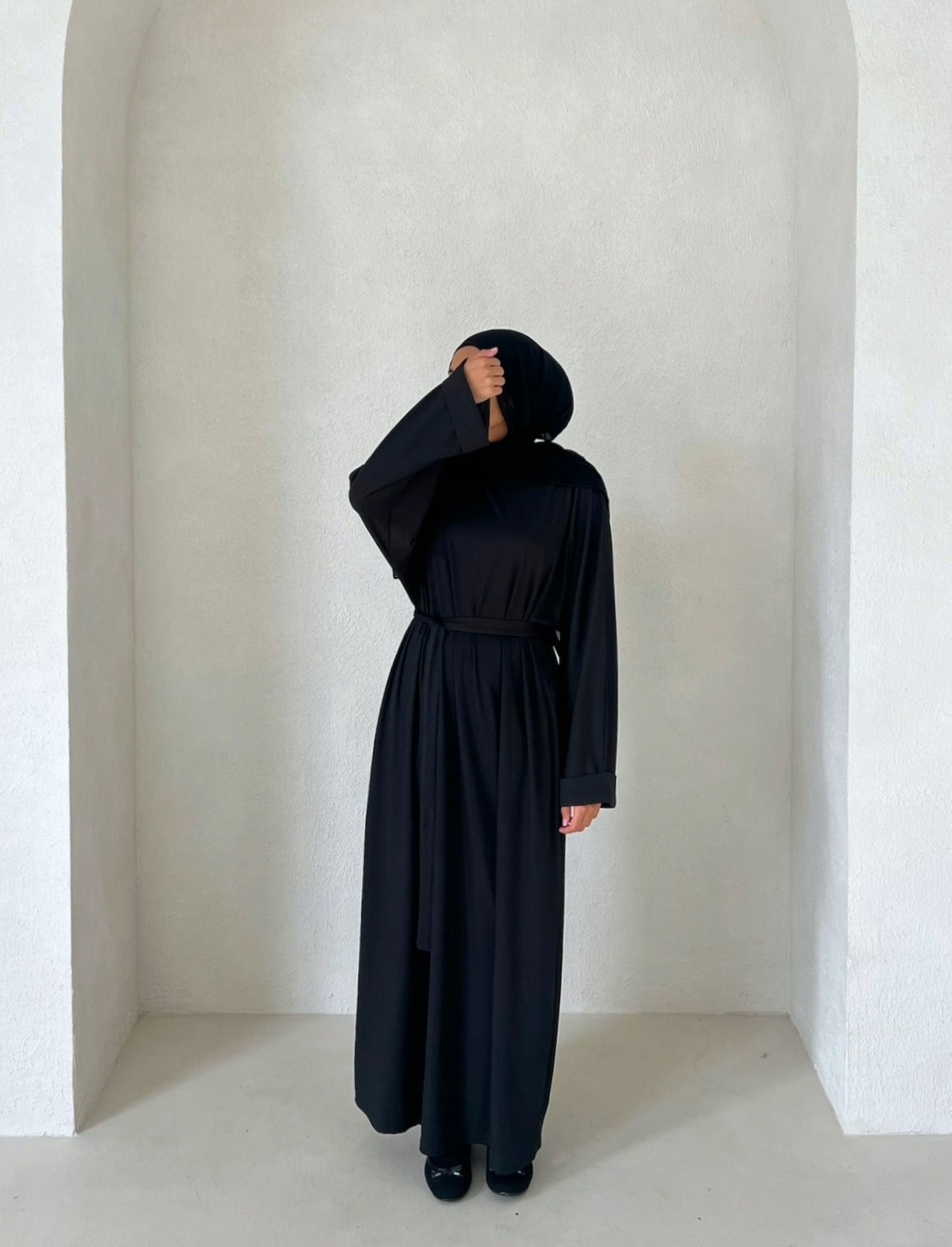 Zainab Lounge Abaya - Black